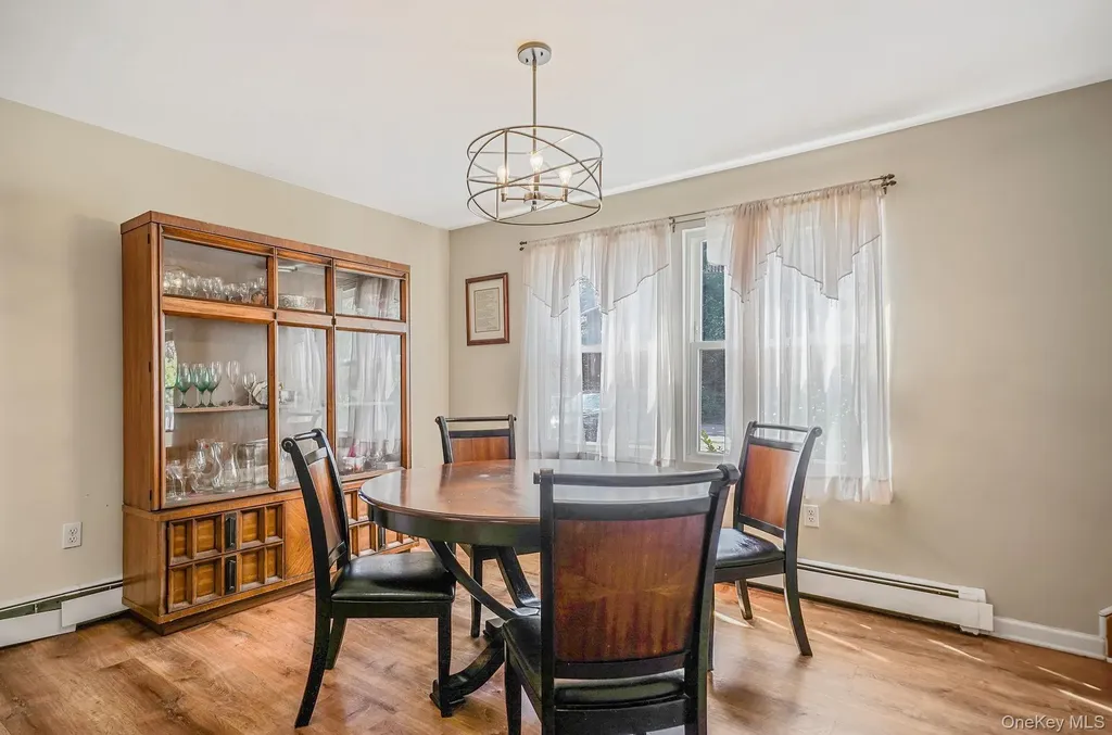 35 Maple Avenue Bellport NY 11713