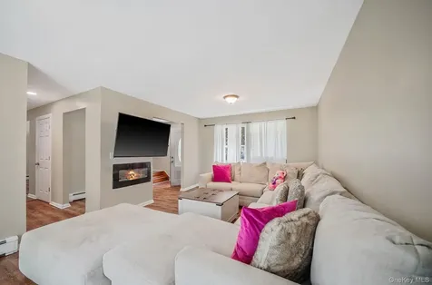 35 Maple Avenue Bellport NY 11713