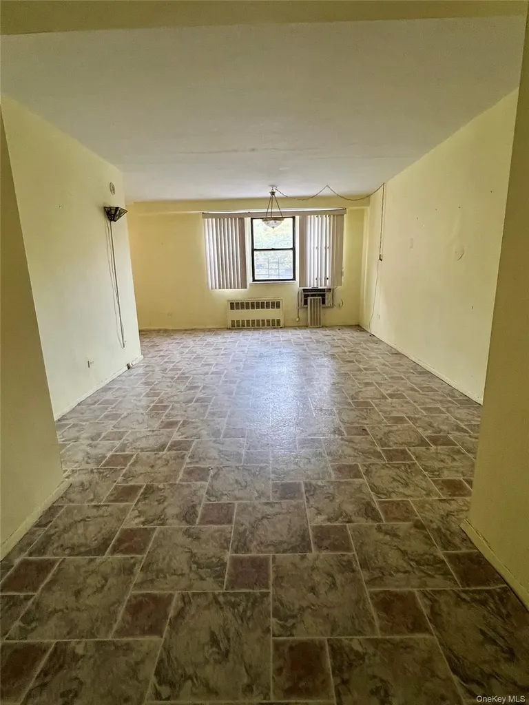 86-29 155 Avenue Howard Beach NY 11414