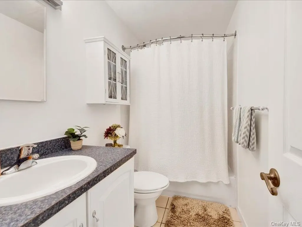 114 Beacon Lane Bronx NY 10473