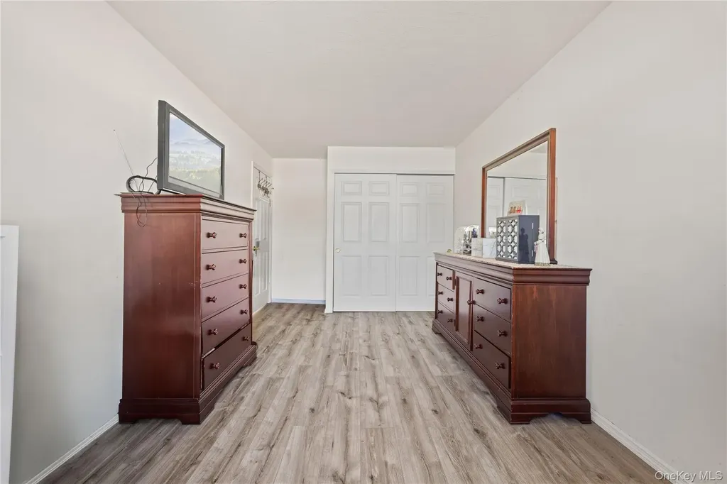 114 Beacon Lane Bronx NY 10473