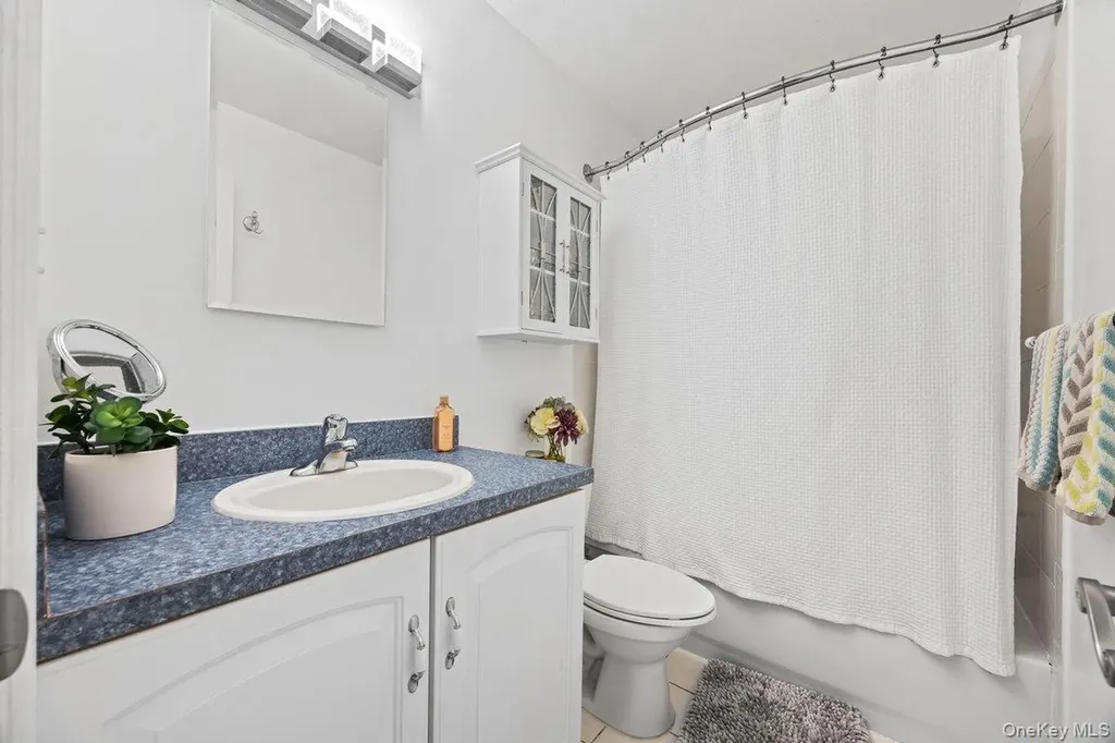 114 Beacon Lane Bronx NY 10473
