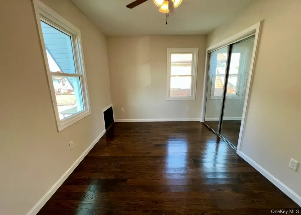 5 Lawrence Avenue Lynbrook NY 11563
