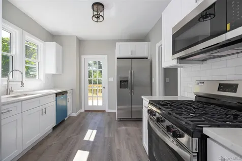 149 Pine Street Kingston NY 12401