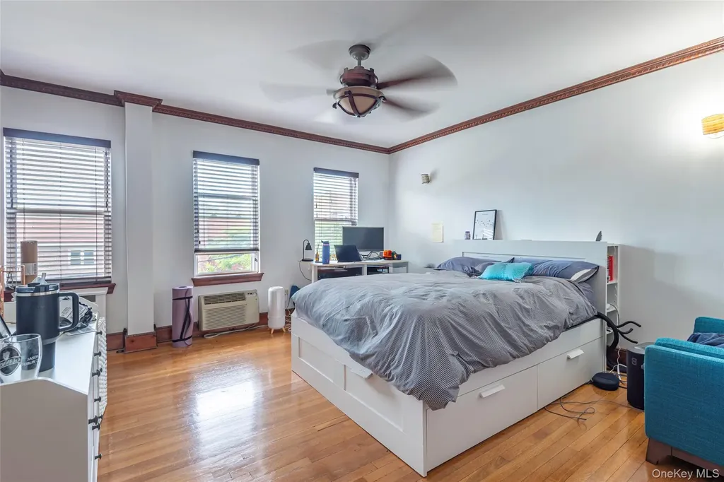 3361 29th Street Astoria NY 11106