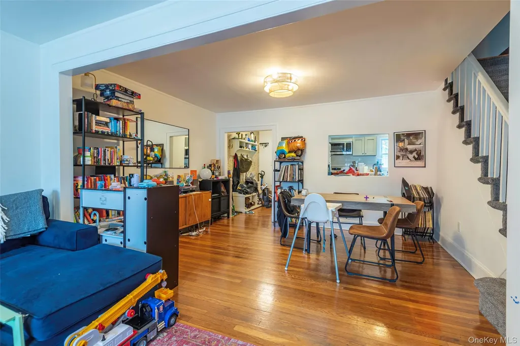 3361 29th Street Astoria NY 11106