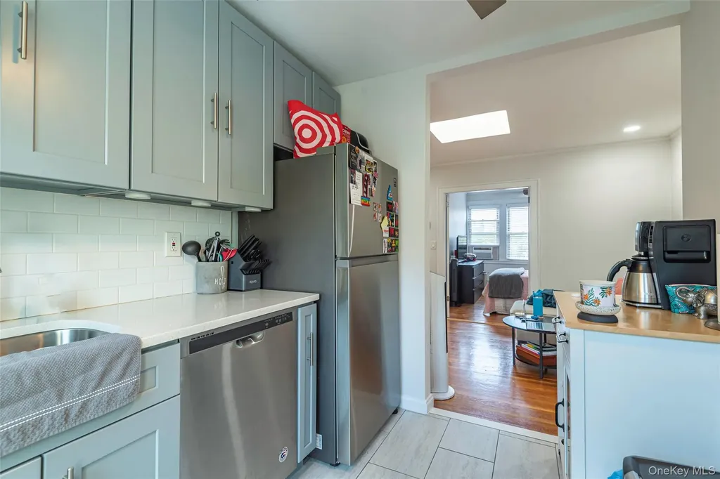 3361 29th Street Astoria NY 11106
