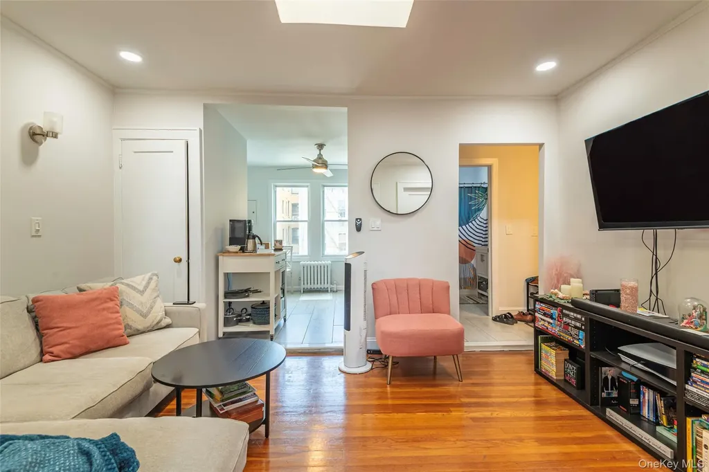 3361 29th Street Astoria NY 11106