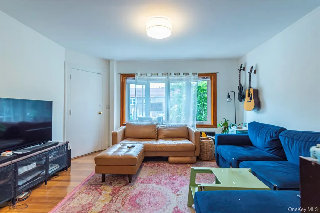 3361 29th Street Astoria NY 11106