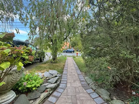 80 Henry Street South Merrick NY 11566
