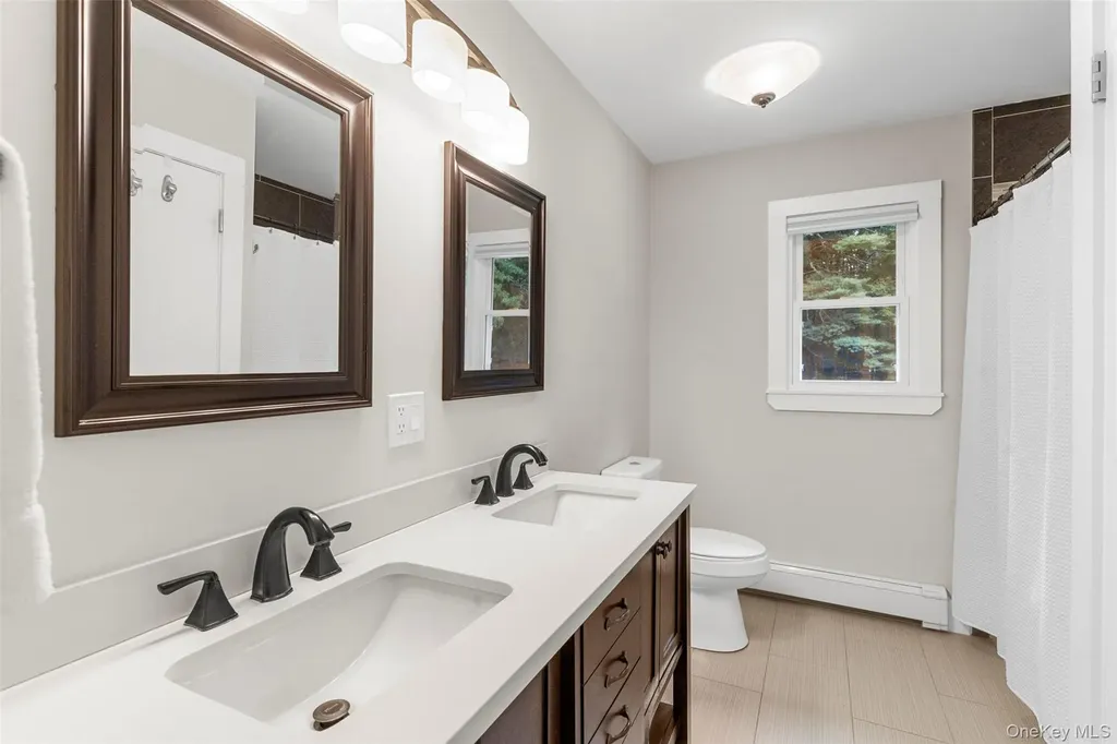 222 Queens Highway Kerhonkson NY 12446
