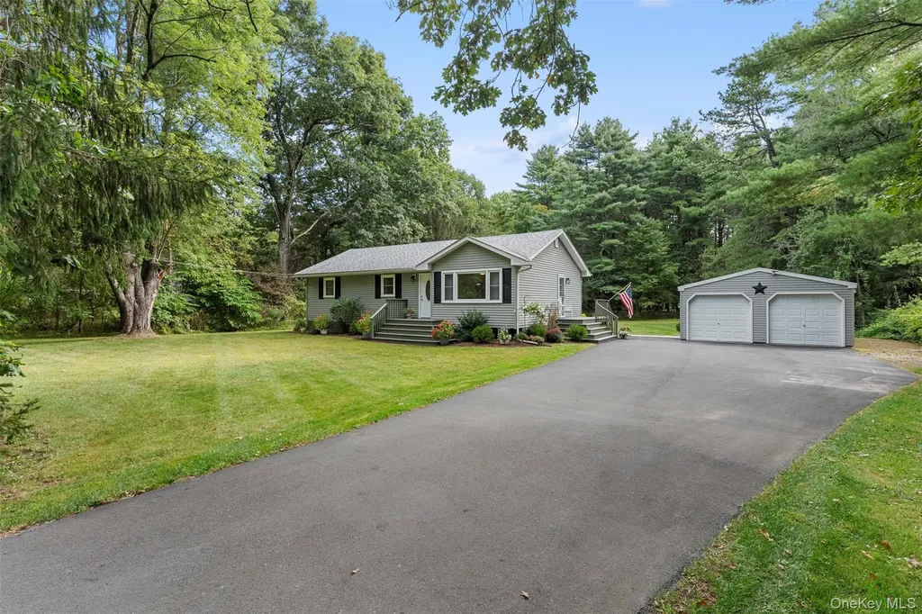222 Queens Highway Kerhonkson NY 12446