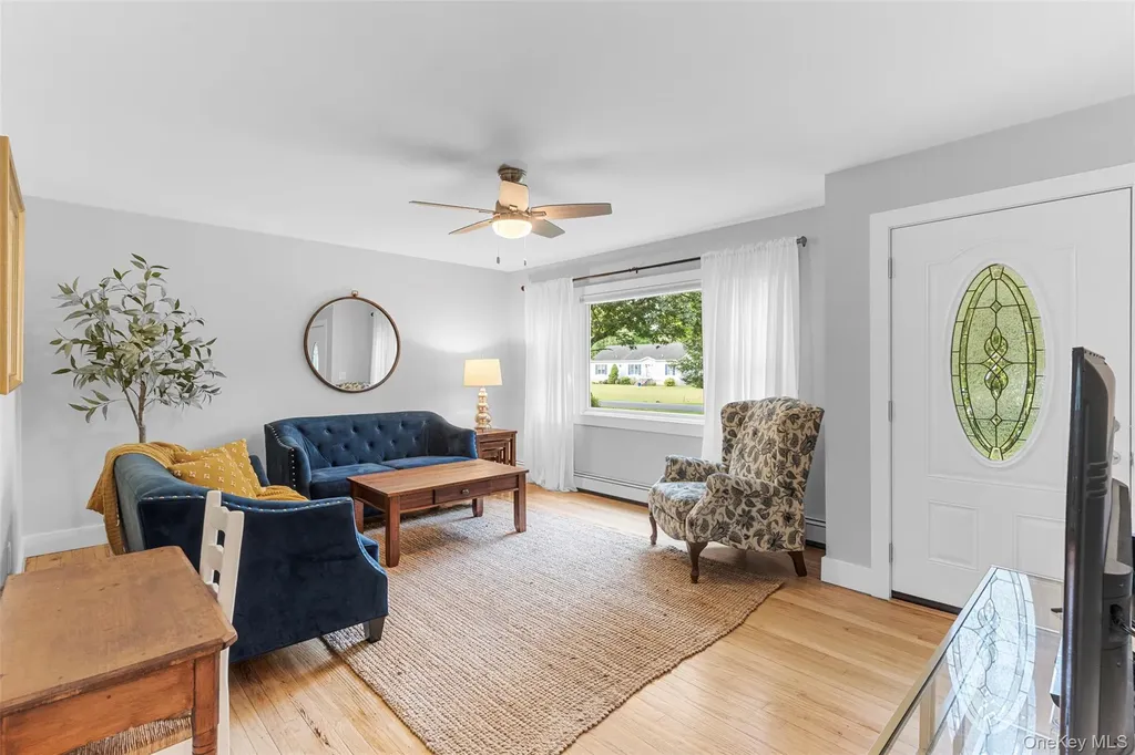 222 Queens Highway Kerhonkson NY 12446