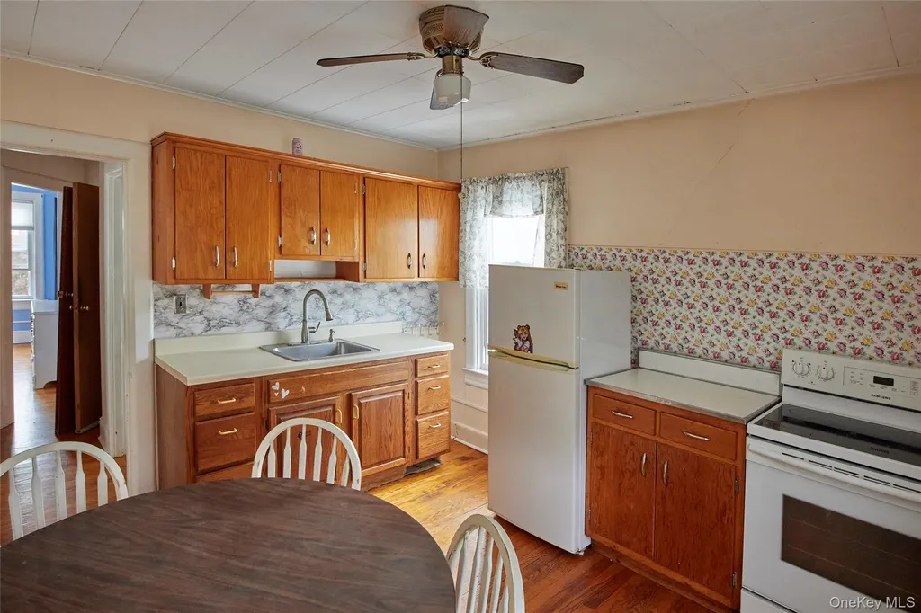 728 Frost Avenue Peekskill NY 10566