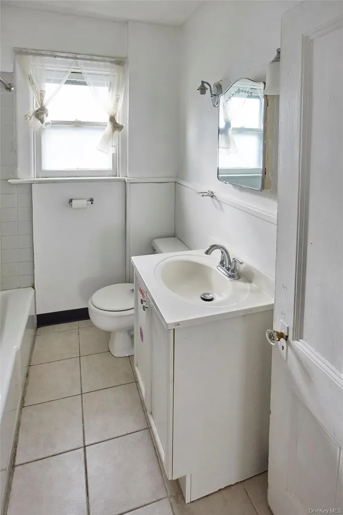 728 Frost Avenue Peekskill NY 10566