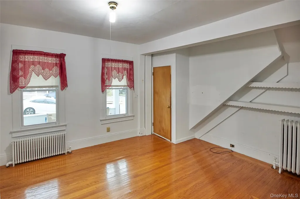 728 Frost Avenue Peekskill NY 10566