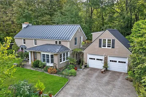 1376 Spring Valley Road Ossining NY 10562