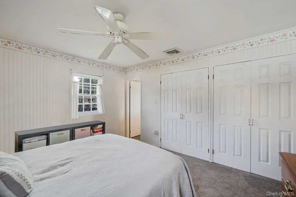 21 Coleridge Road Holbrook NY 11741