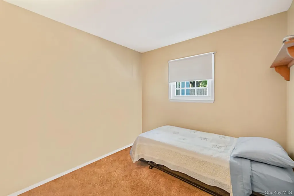 21 Coleridge Road Holbrook NY 11741