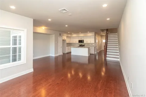 128 Hudson View Terrace Hyde Park NY 12538