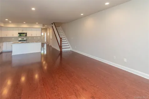 128 Hudson View Terrace Hyde Park NY 12538