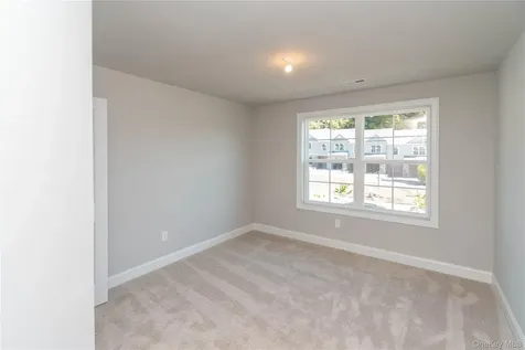 128 Hudson View Terrace Hyde Park NY 12538