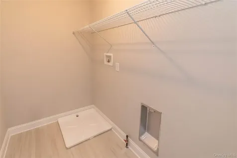 128 Hudson View Terrace Hyde Park NY 12538