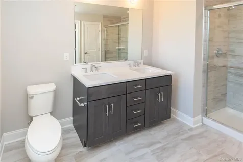 128 Hudson View Terrace Hyde Park NY 12538