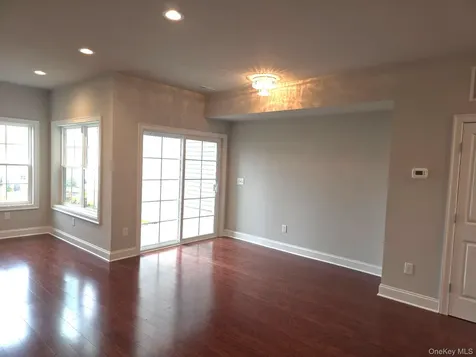 128 Hudson View Terrace Hyde Park NY 12538