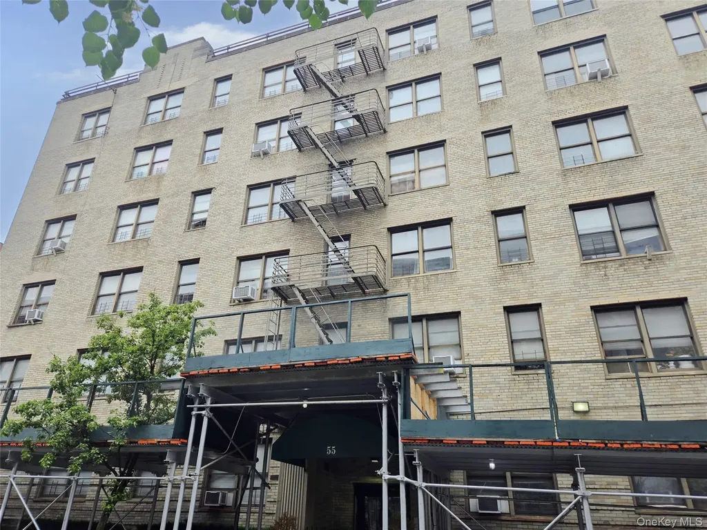 55 E 190th Street Bronx NY 10468