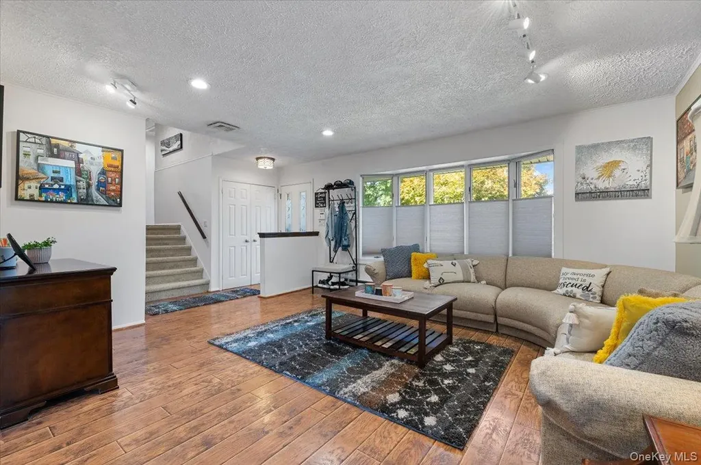 2 Doone Drive Syosset NY 11791