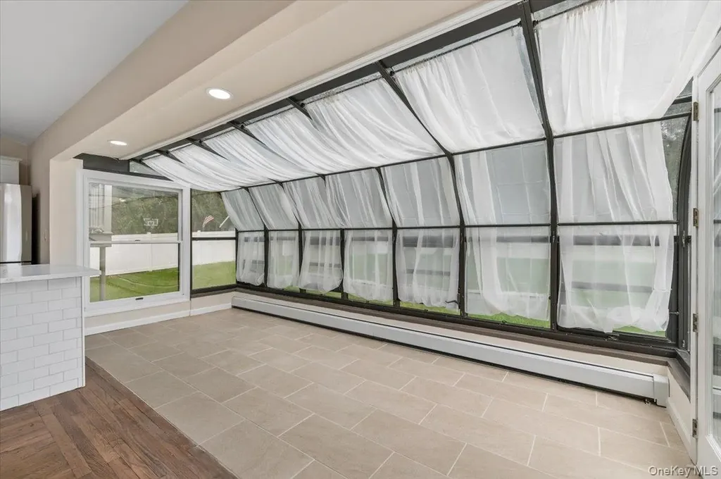 6 Nowick Lane Smithtown NY 11787