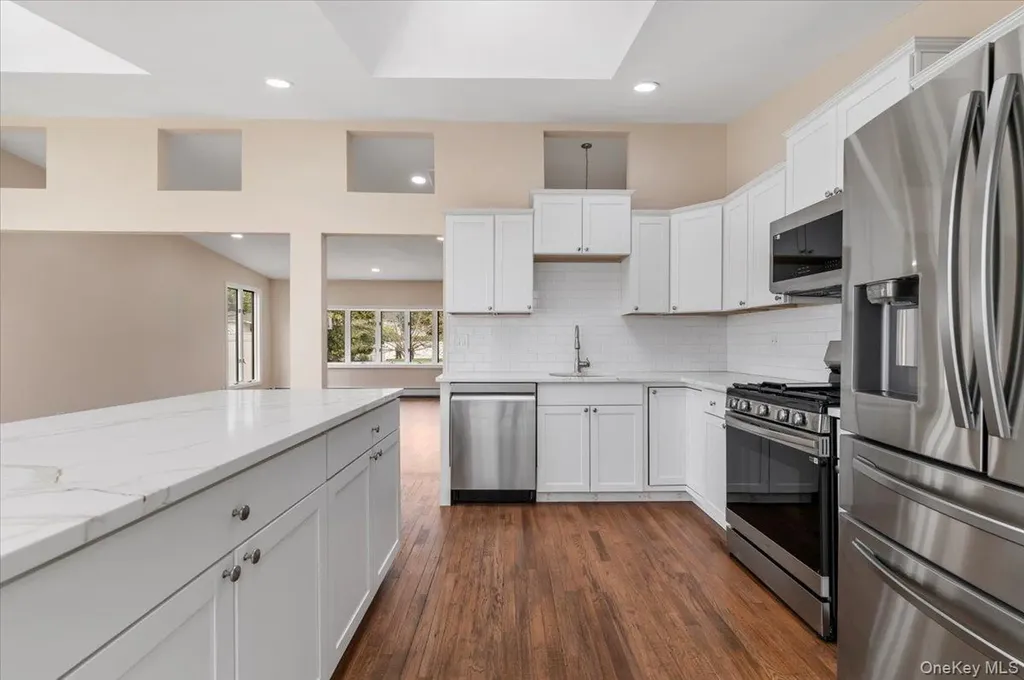6 Nowick Lane Smithtown NY 11787