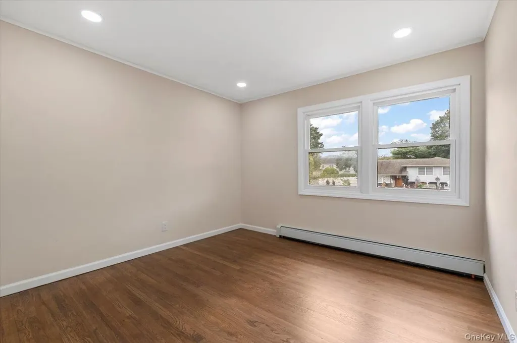 6 Nowick Lane Smithtown NY 11787