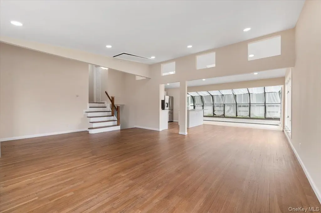 6 Nowick Lane Smithtown NY 11787