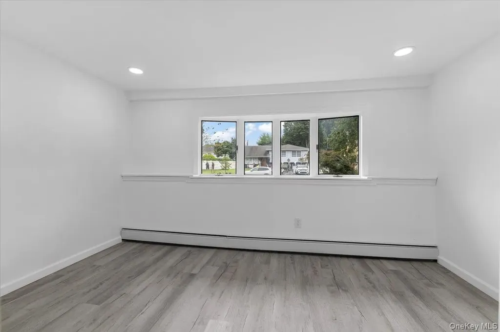 6 Nowick Lane Smithtown NY 11787