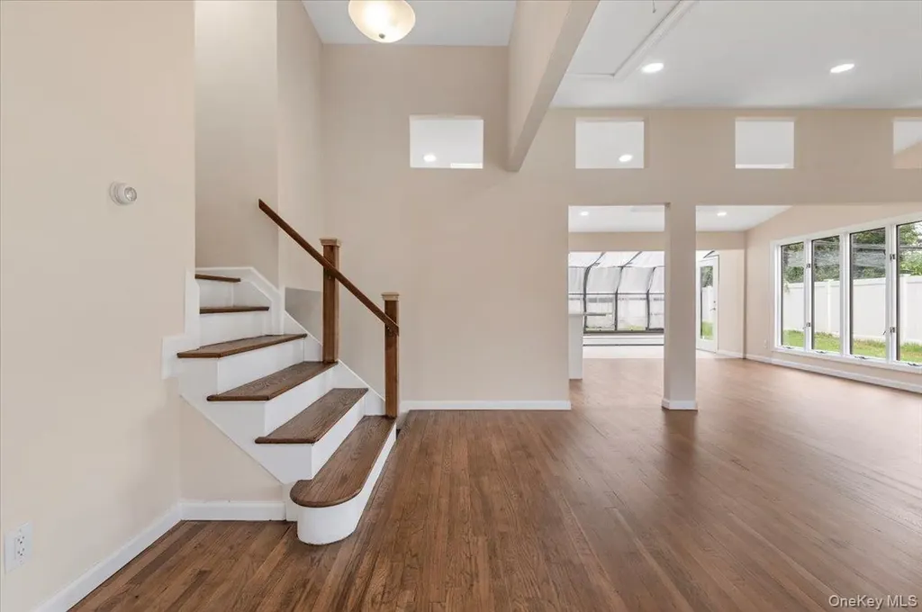 6 Nowick Lane Smithtown NY 11787
