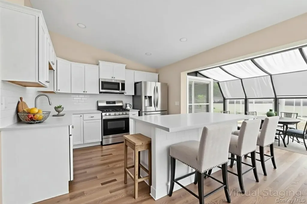 6 Nowick Lane Smithtown NY 11787
