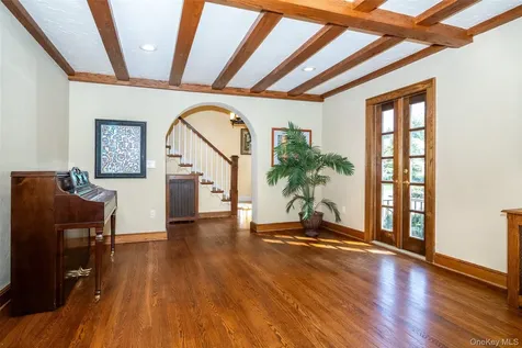 3 Hamilton Road Scarsdale NY 10583