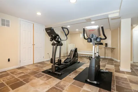 3 Hamilton Road Scarsdale NY 10583