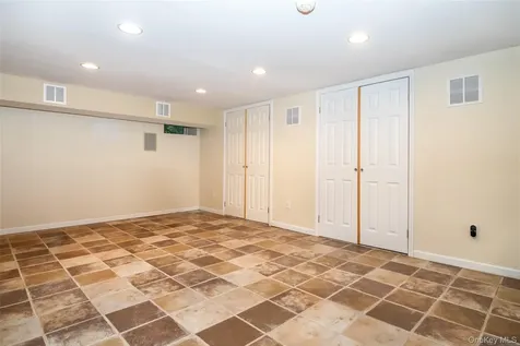3 Hamilton Road Scarsdale NY 10583