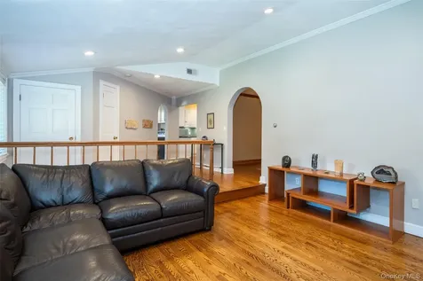 3 Hamilton Road Scarsdale NY 10583