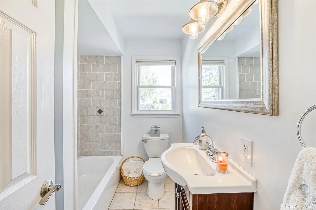 210 11th Street West Babylon NY 11704