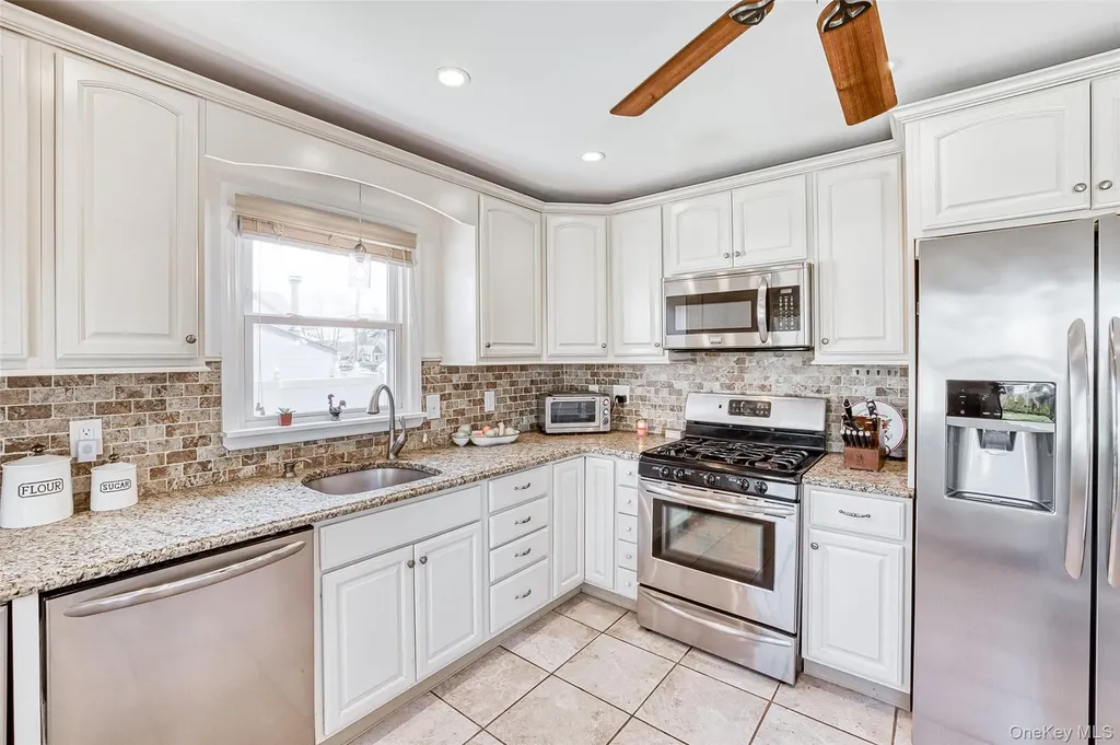 210 11th Street West Babylon NY 11704