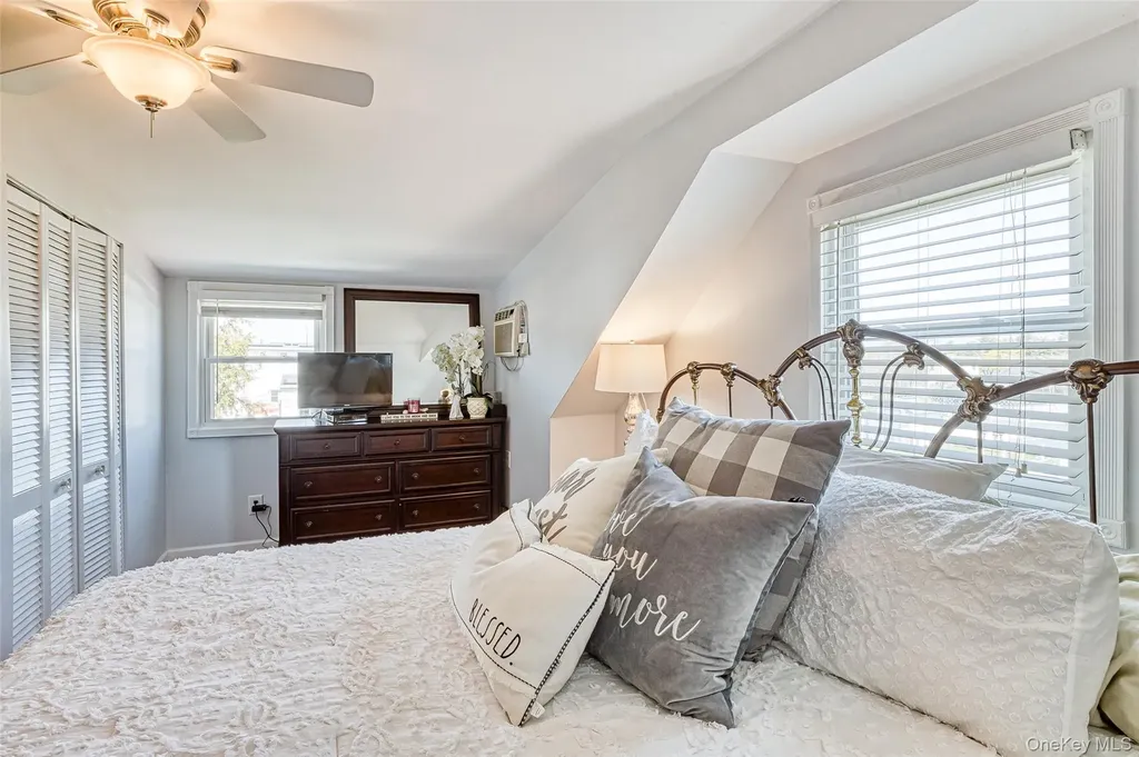 210 11th Street West Babylon NY 11704