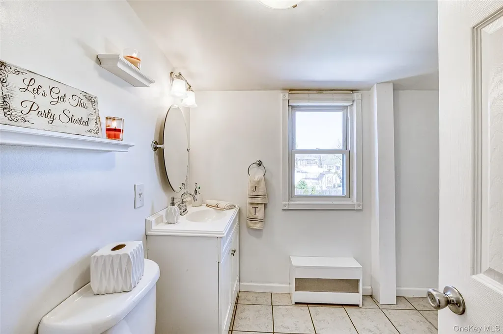 210 11th Street West Babylon NY 11704