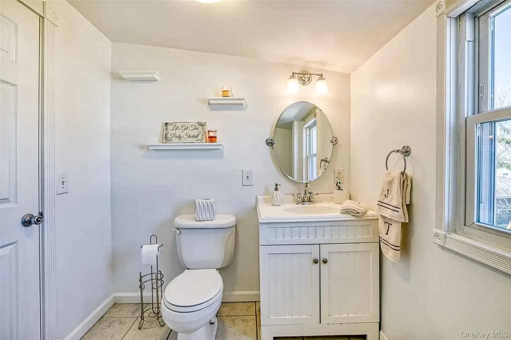 210 11th Street West Babylon NY 11704