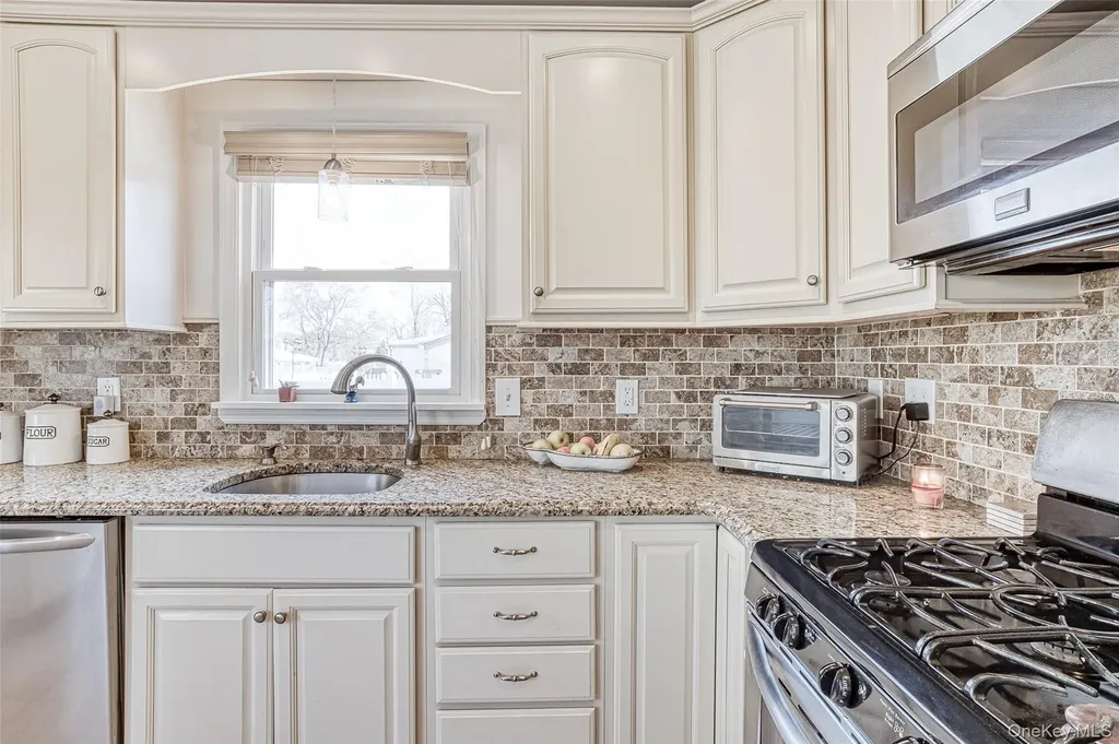 210 11th Street West Babylon NY 11704