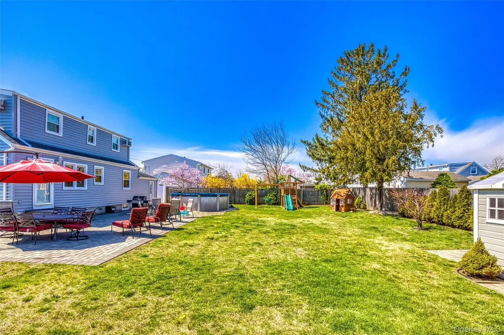 210 11th Street West Babylon NY 11704