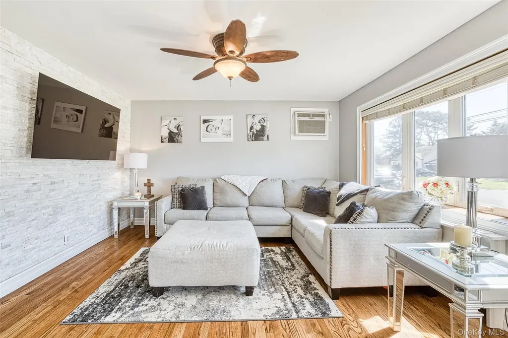210 11th Street West Babylon NY 11704